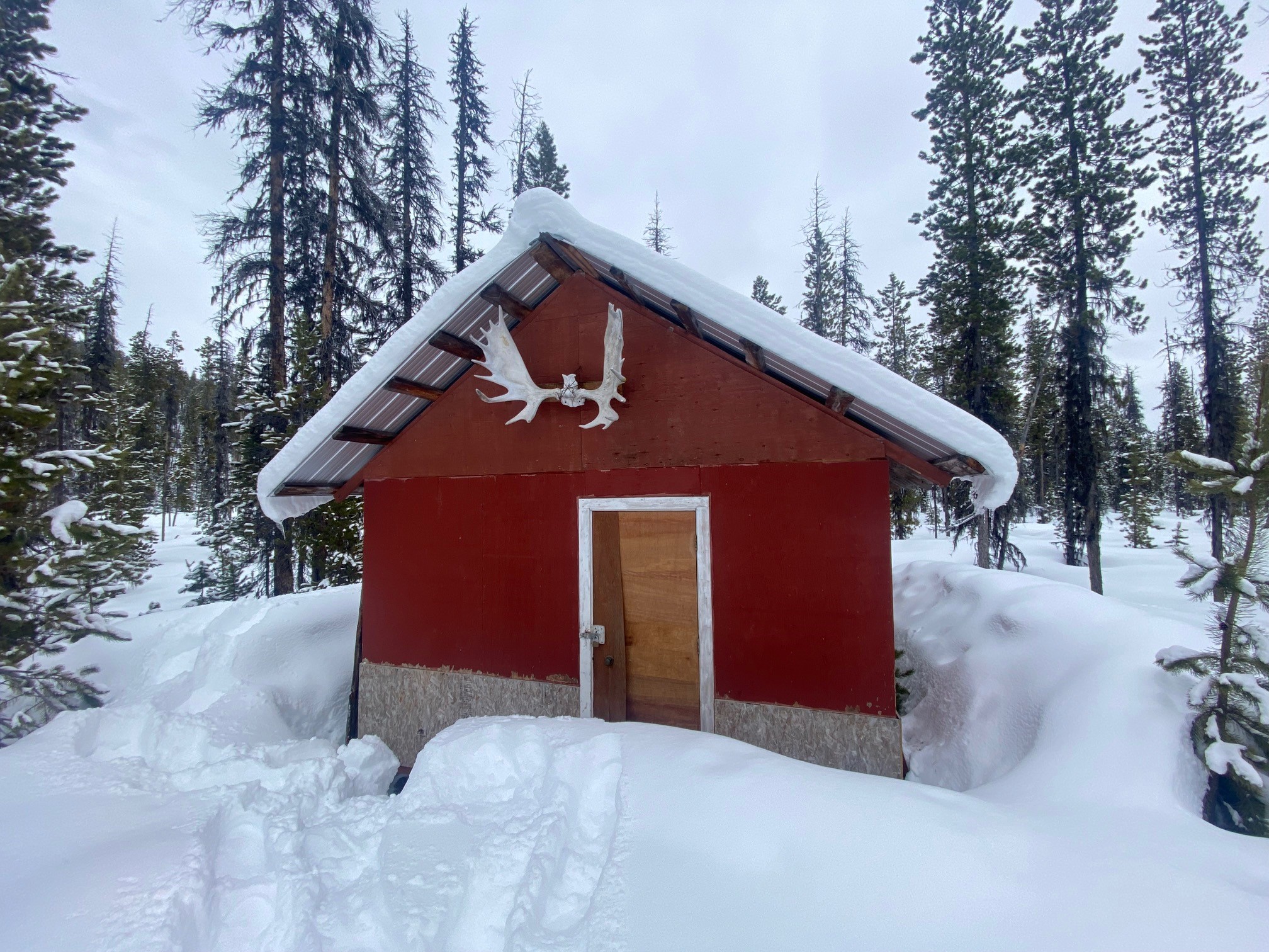 Crystal Camp Winter at remote hunting lodge